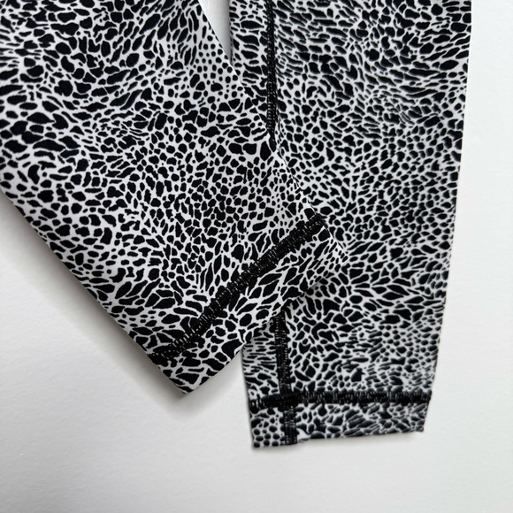 LULULEMON Polar Shift Alpine White Wunder Under High Rise Tight - Picture 4 of 7